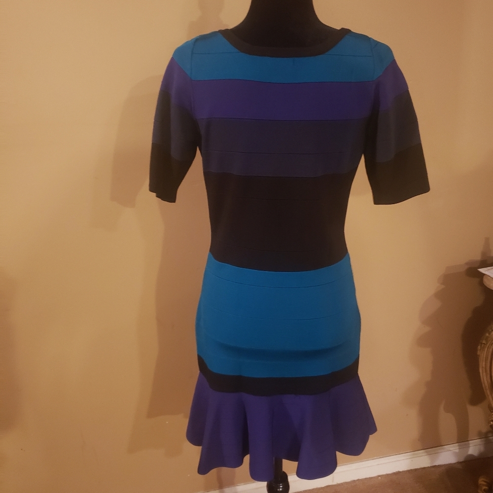 Venus Bandage Dress - Picture 3 of 4